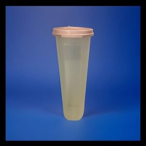 Tupperware Clear Spaghetti Keeper,,  1661 With Rose Pink Lid 1607 4 3/4 Cup